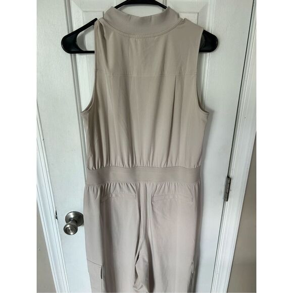 Athleta Brooklyn Romper in Size 8 tan long pants suit - Picture 5 of 6